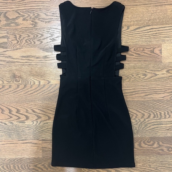 Tobi Black Sleeveless Mini Dress - Picture 2 of 7